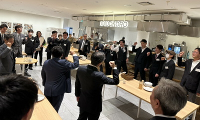 アラキ工務店　１００周年記念写真２