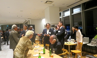 アラキ工務店　１００周年記念写真２