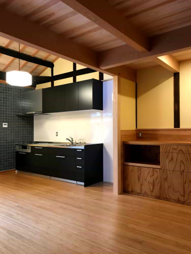 吹抜のあるＬＤＫ