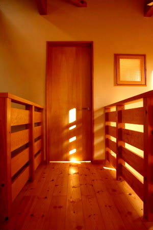 注文住宅　２階廊下