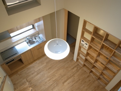 一般住宅(5)　リビングを見下ろす