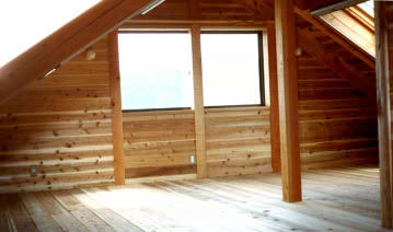 天窓もあり意外に明るい。