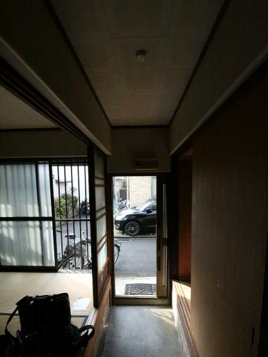 改修前ゲンカンニワ